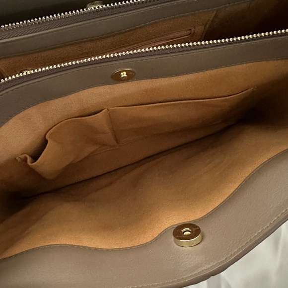 Freja Paloma Tote - Taupe - Picture 6 of 9